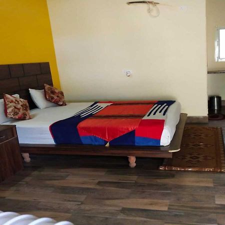 นักษัตร รีสอร์ต Hotel Birbhaddar ภายนอก รูปภาพ