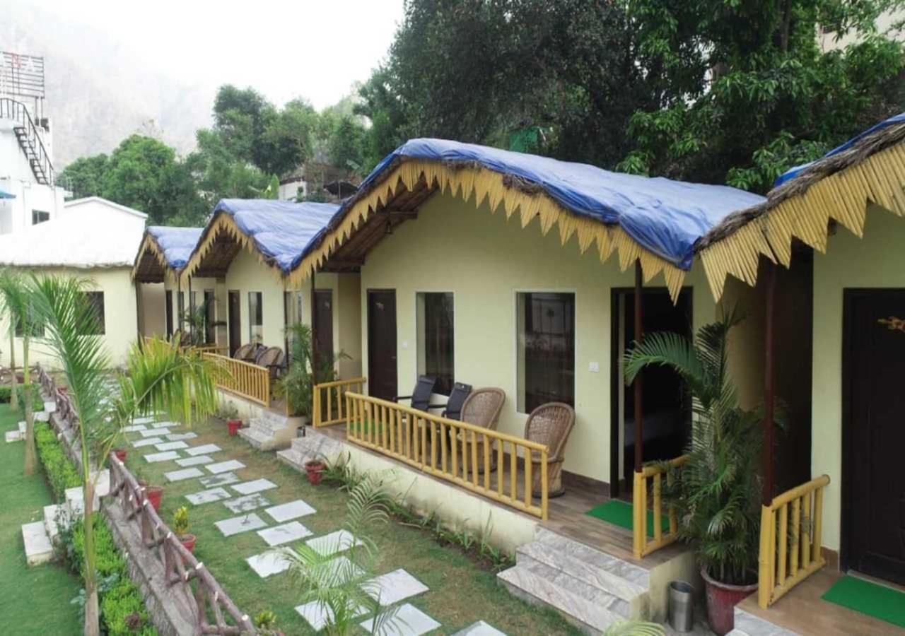 นักษัตร รีสอร์ต Hotel Birbhaddar ภายนอก รูปภาพ