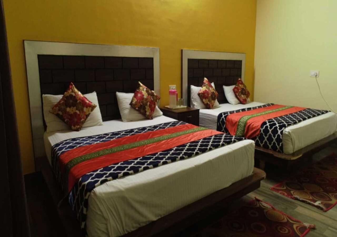 นักษัตร รีสอร์ต Hotel Birbhaddar ภายนอก รูปภาพ