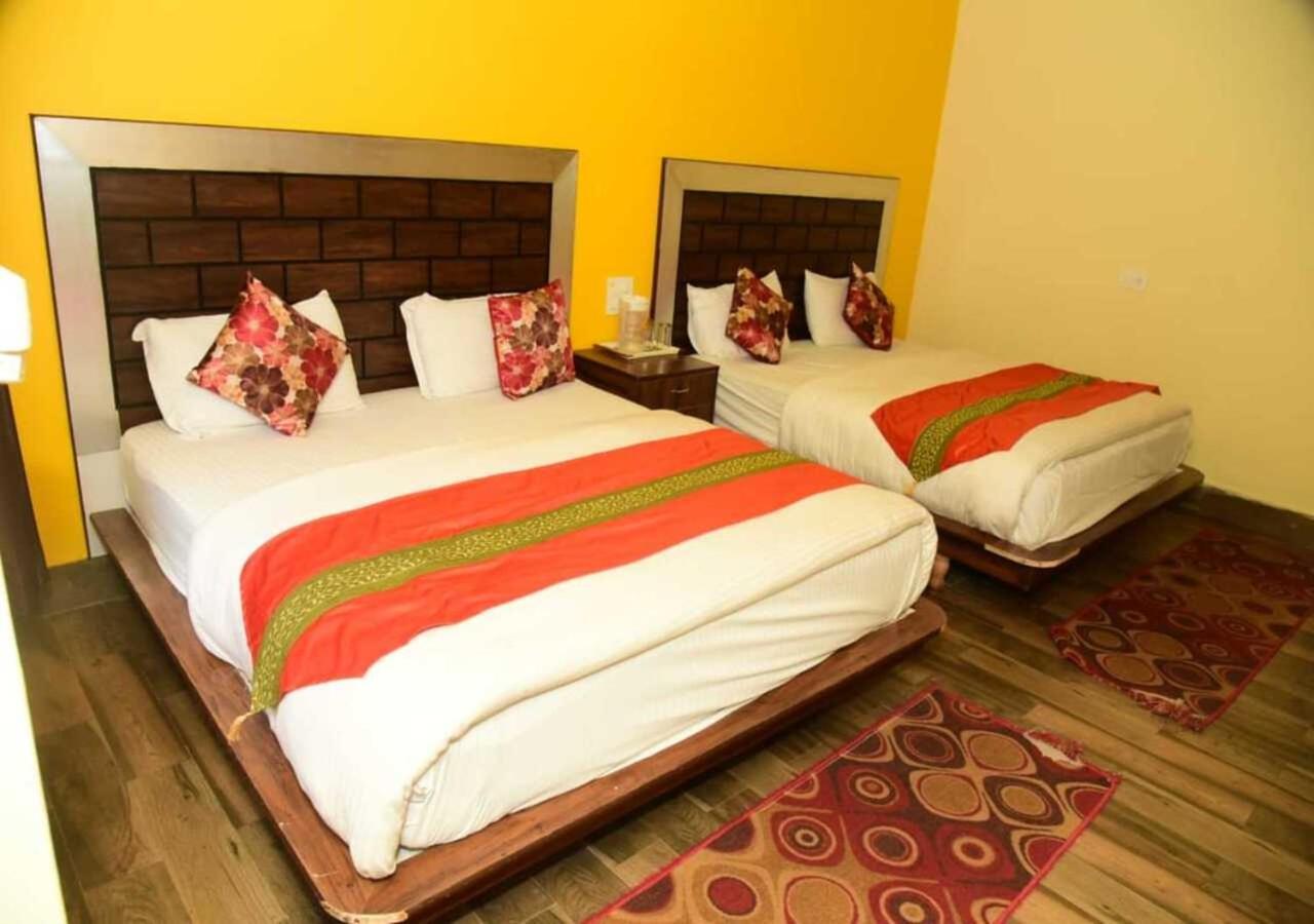 นักษัตร รีสอร์ต Hotel Birbhaddar ภายนอก รูปภาพ