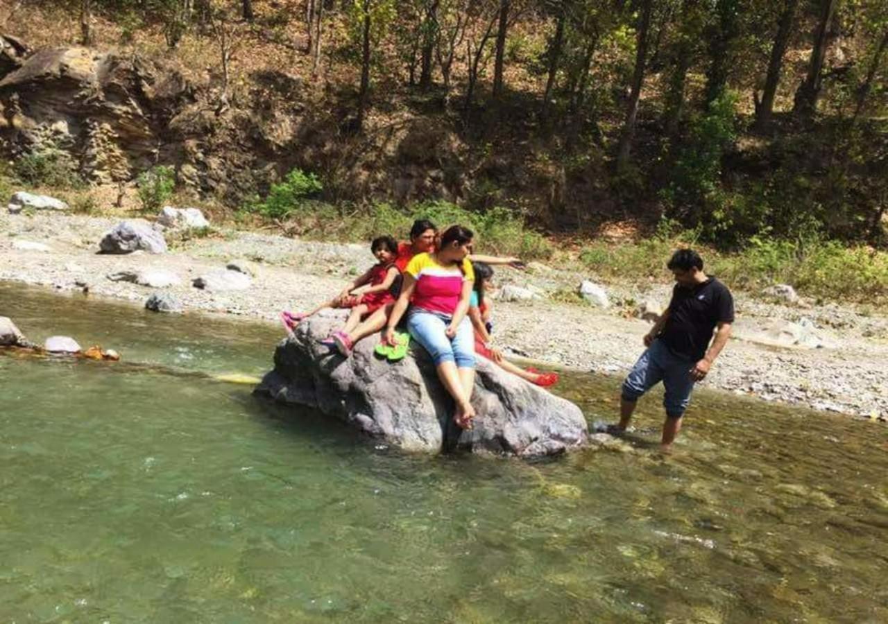 นักษัตร รีสอร์ต Hotel Birbhaddar ภายนอก รูปภาพ